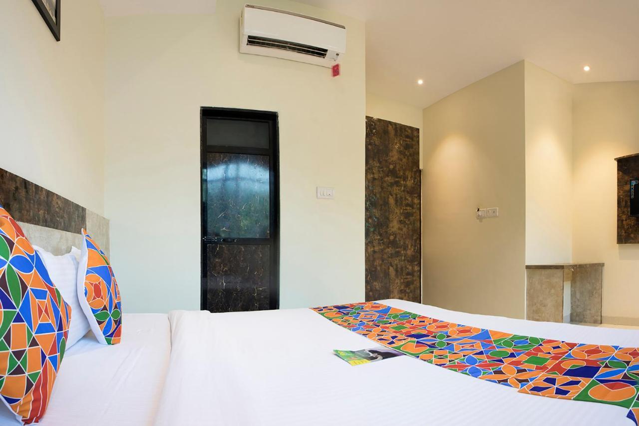 Fabexpress Embassy Grand - Nr Bkc Hotel Mumbai Exterior photo